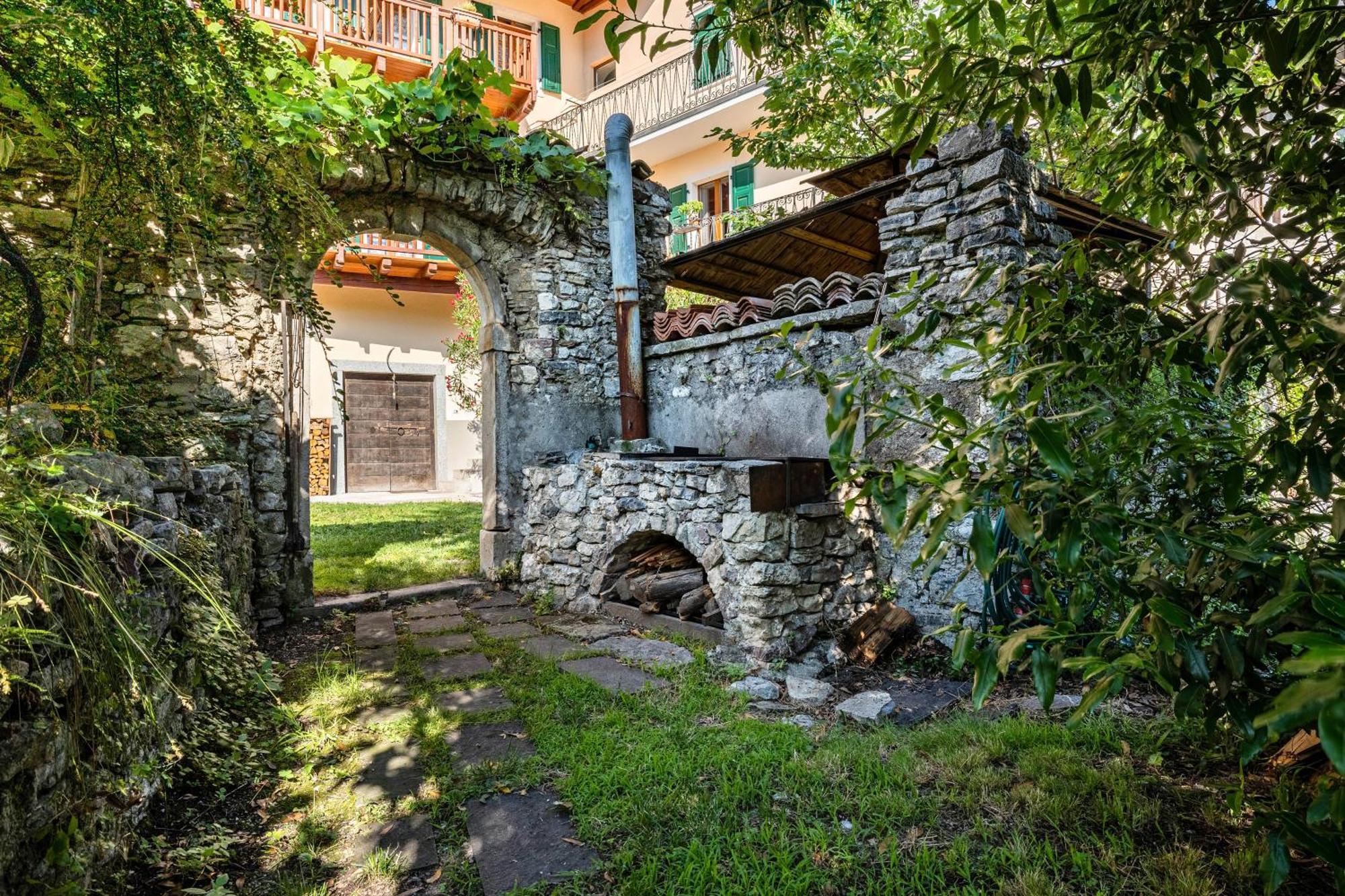 Residence Lena App 1 With Balcony 蒂诺 外观 照片